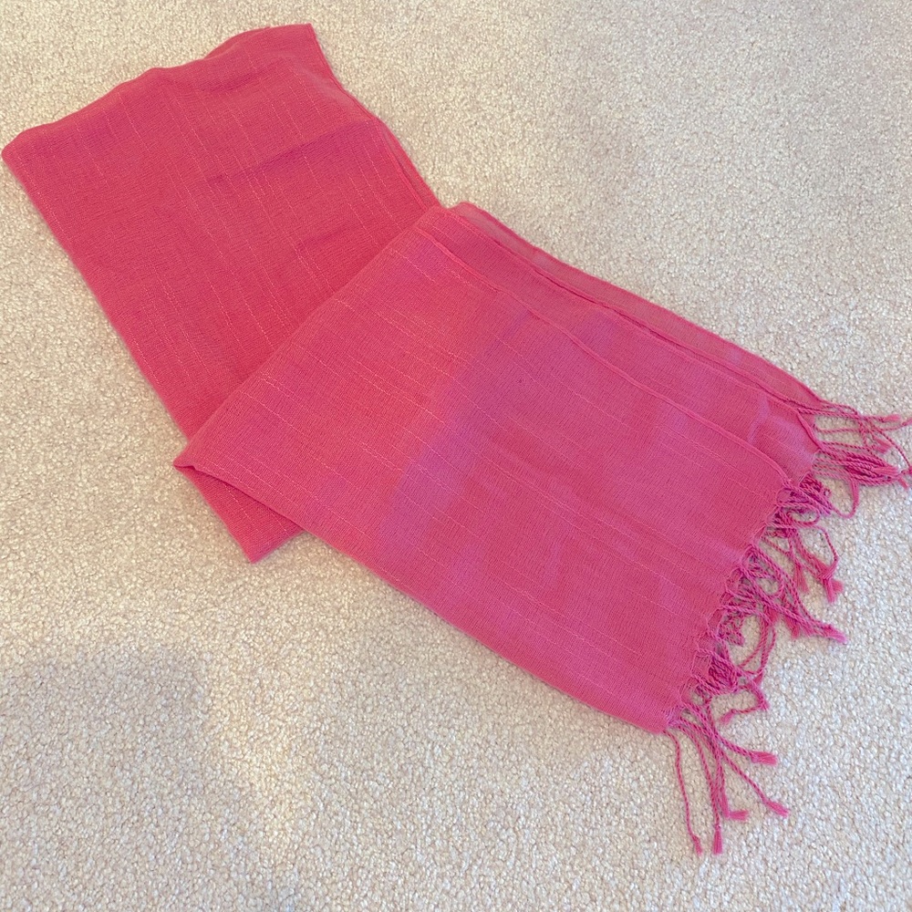Pink lightweight scarf